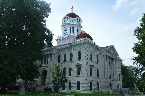 Hancock County Courthouse, Carthage