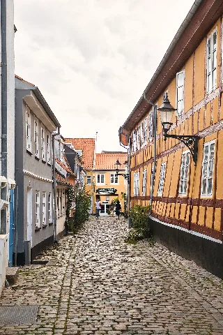 Hjelmerstald, Aalborg Altstadtgasse