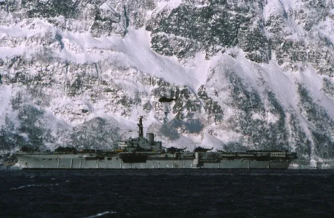 Hms Ark Royal Panoramio (1)