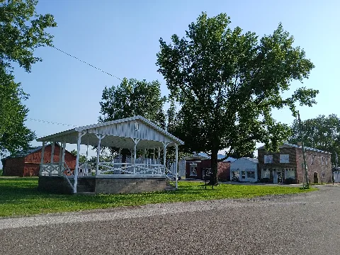 Hull, Illinois Downtown Block And Park