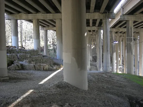 I 5 Colonnade 07