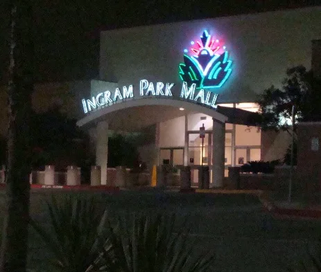 Ingram Park Mall2