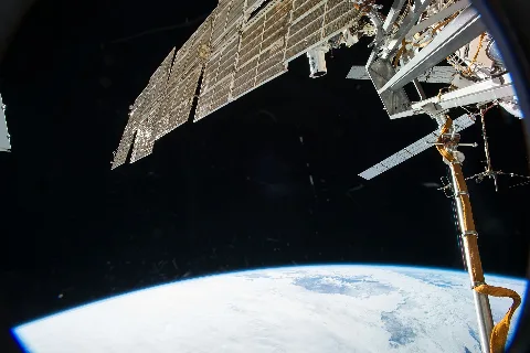 Iss042 E 93646 View Of Earth