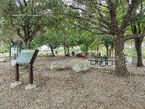Janie's Picnic Area (28699)