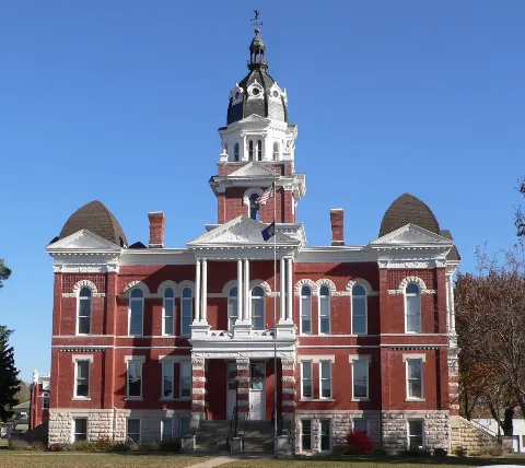 Johnson County, Nebraska Courthouse From W 2