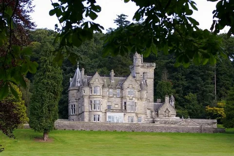 Kinnettles House Geograph.org.uk 955615