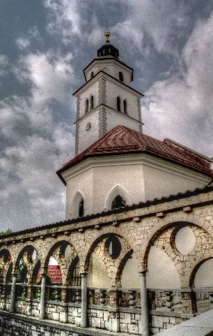 Krnj Roznovenskacerkev03