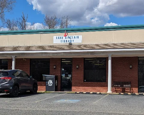 Lake Sinclair Library 2