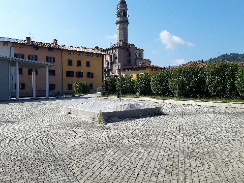 Leffe Piazza Unità D'italia 1