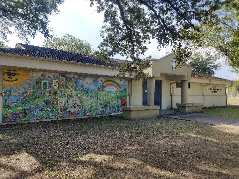 Leiv & Betty Platou Community Center (29060)
