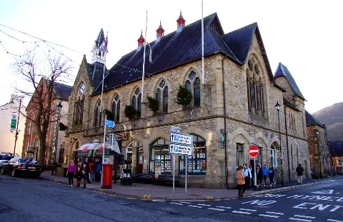 Llangollen Town Hall Geograph.org.uk 1806767
