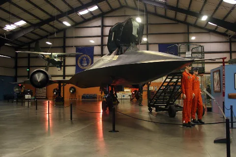 Lockheed Sr 71A Blackbird Us Air Force 61 7975 (7176520670)