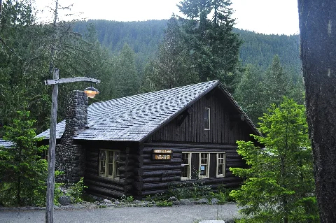 Longmire General Store 01