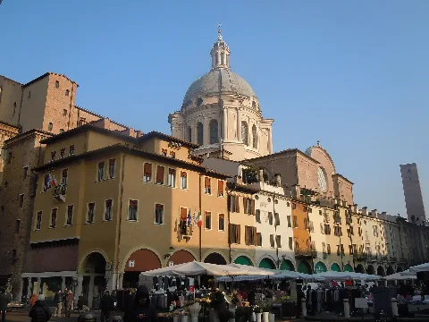 Mantova Piazza Delle Erbe