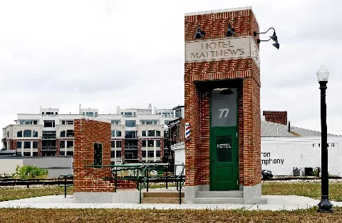 Matthews Hotel Monument Panoramio