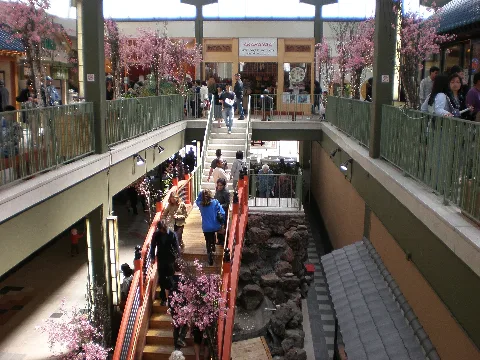 Miyako Mall, Japan Center Interior 2