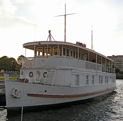 Mv Lotus 08 Cropped