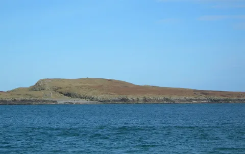 Nave Island