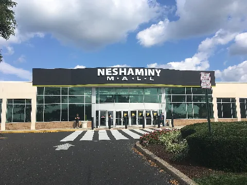 Neshaminy Mall Food Court Entrance
