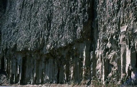 Overhangingcliffynp1976