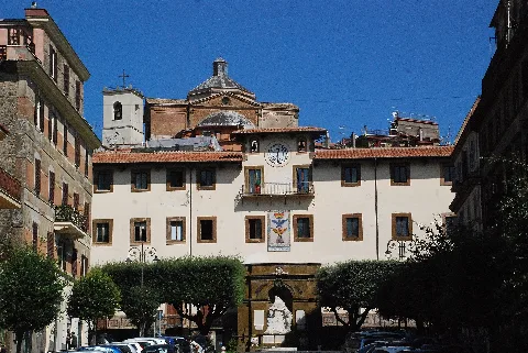 Palazzo Borghese (Monte Compatri) 10