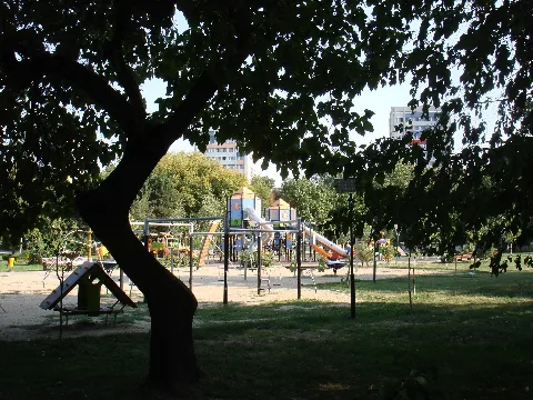 Parcul Floreasca Loc De Joaca