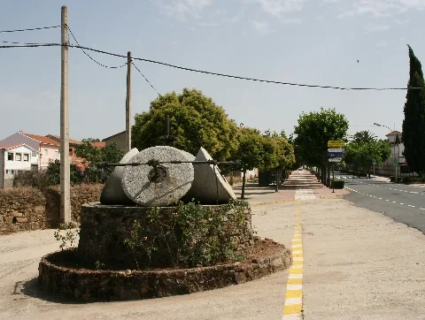 Perales Del Puerto Maalstenen Uit Oliemolen