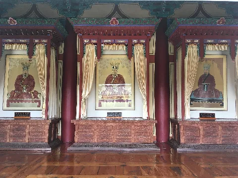 Portraits Of Kings At Tongiljeon