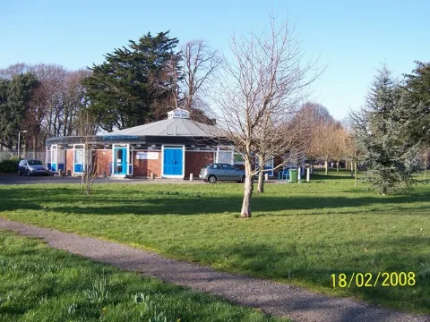 Public Library Stubbington Geograph.org.uk 708716
