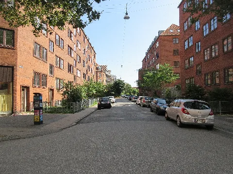 Røsågade 01