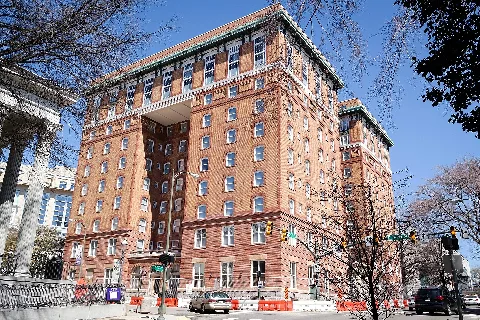 Richmond Hotel 1