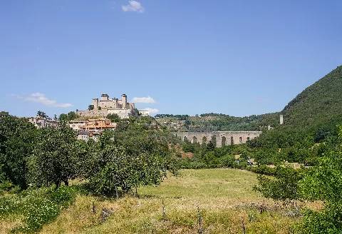 Rocca Albornoz E Ponte Delle Torri Spoleto