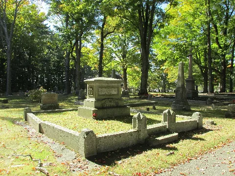 Shawsheen Cemetery, October 2013, Bedford Ma