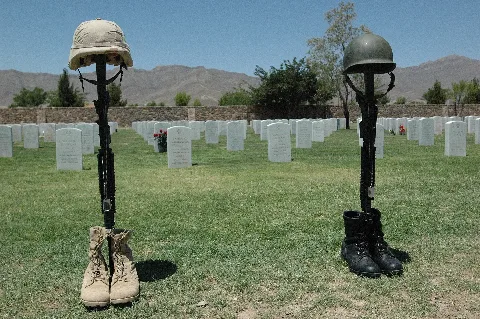 Soldiers Honor Their Own Dvids22242