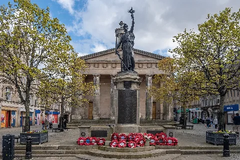 St Giles' Church, Elgin & War Memorial, Elgin