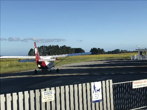 Tākaka Aerodrome 05