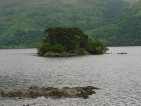 Tarbet Isle Geograph.org.uk 199234