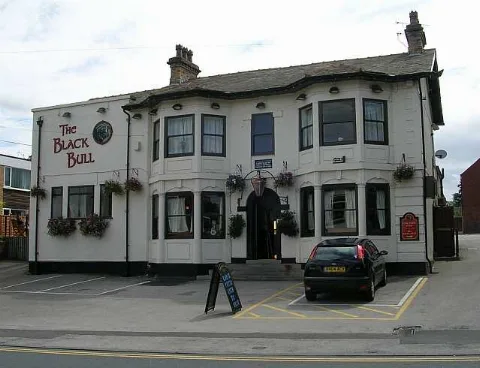 The Black Bull Opposite Gillett Lane Geograph.org.uk 507631