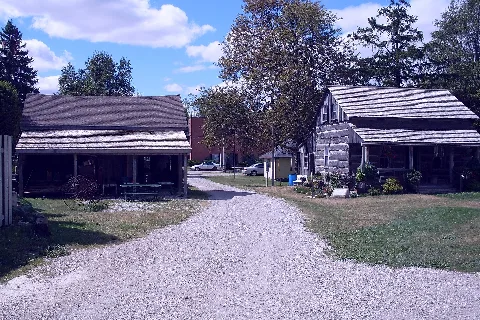 The Donnelly Schoolhouse (Right) Bern's Barn (Left) Panoramio
