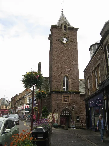 The Town Hall, Crieff (Geograph 4587448)