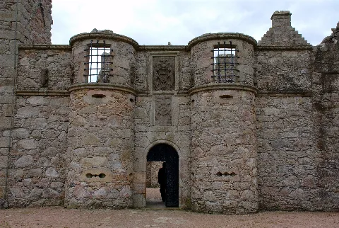 Tolquhon Castle, Entrance Detail