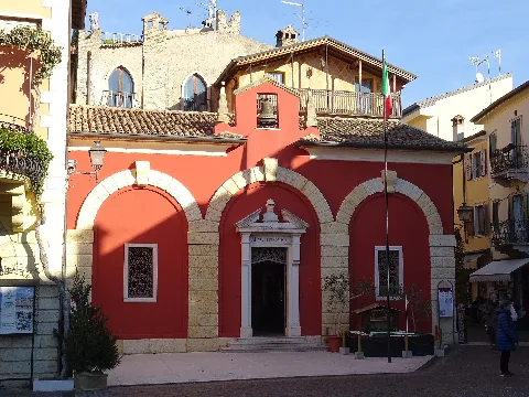 Torri Del Benaco, Chiesa Della Santissima Trinità 01