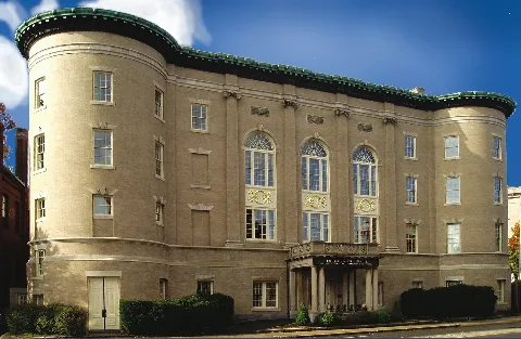 Tuckerman Exterior