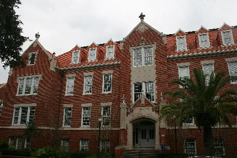 Ufhistoricbuildingpeabodyhall
