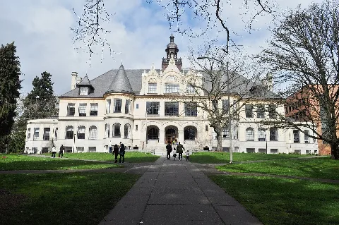Univ Of Wash Denny Hall 09 Lightened