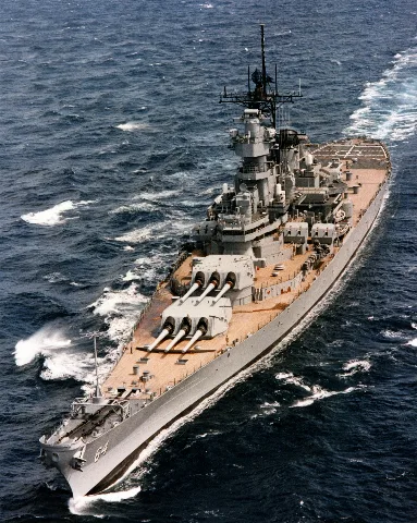 Uss Wisconsin (Bb 64) Underway At Sea, Circa 1988 1991 (Nh 97206 Kn)