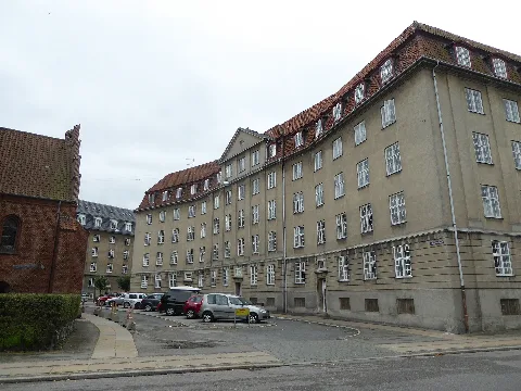Ved Kildevældskirken 03