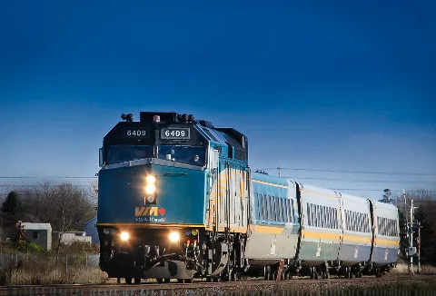 Via In South Nepean (15748750511)