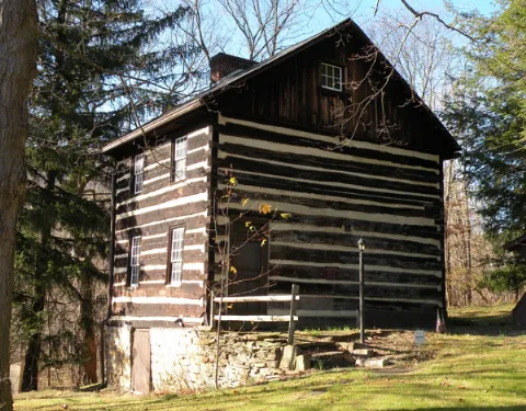 Walker Ewingloghouse