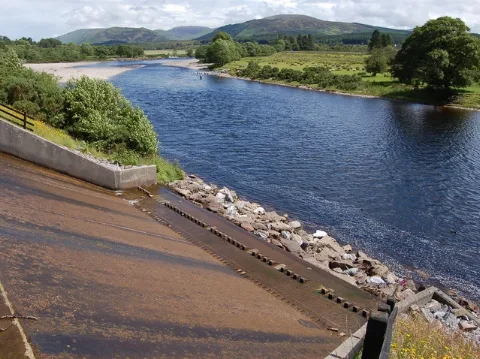 Weir From The Caledonian Canal Geograph.org.uk 488466